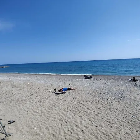 Le Coq Livieri - Wifi - Seafront - Town Centre 芒通