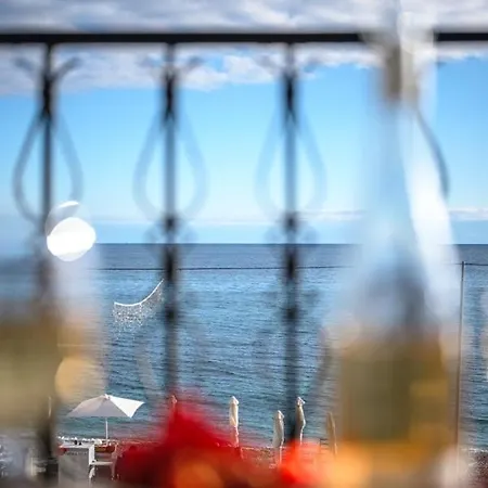 アパート Le Coq Livieri - Wifi - Seafront - Town Centre *