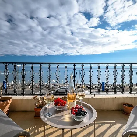 公寓 Le Coq Livieri - Wifi - Seafront - Town Centre *