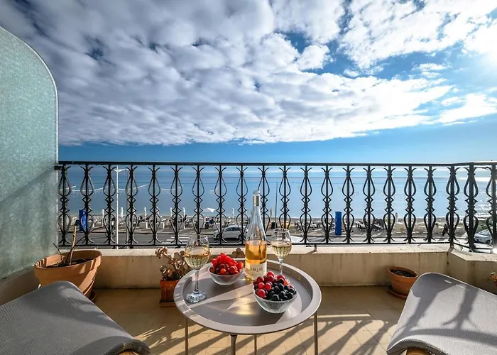 公寓 Le Coq Livieri - Wifi - Seafront - Town Centre *